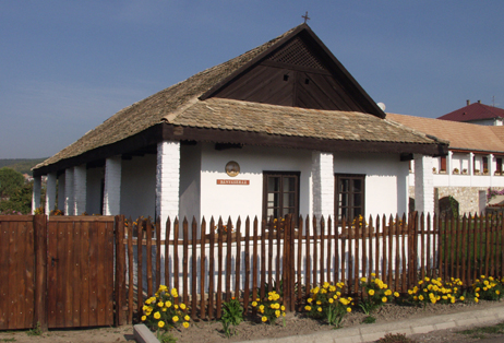 Bányászház Kazár